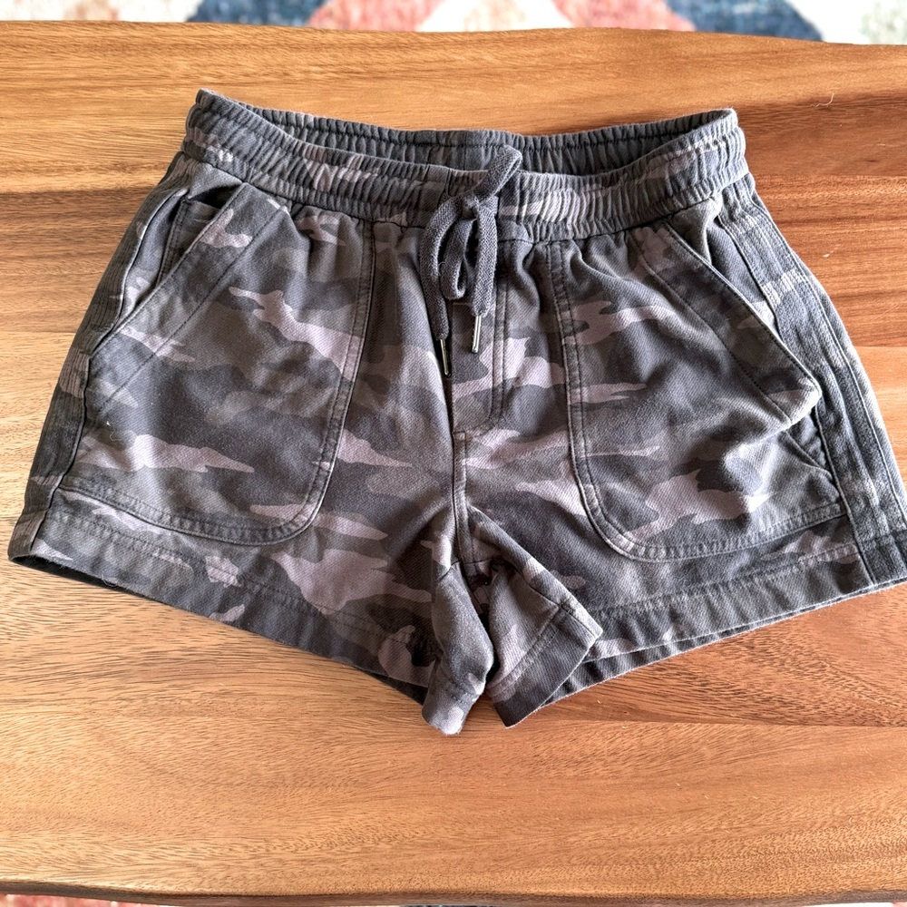 Athleta Farallon Shorts